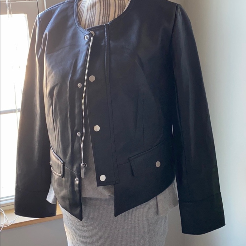 Tahari jacket. - Picture 3 of 5